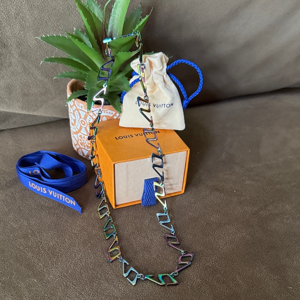 Louis Vuitton Iridescent Multicolor Link Necklace Bundle